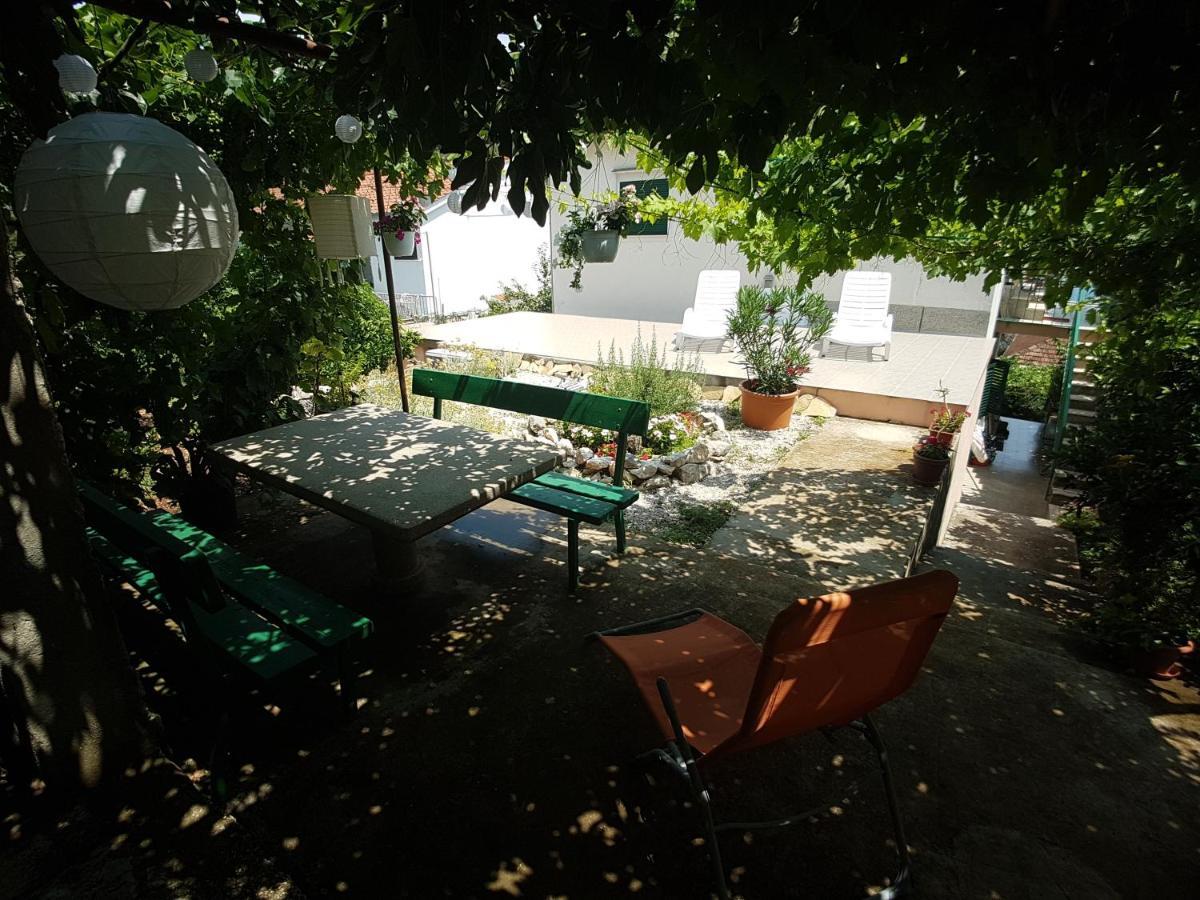 Apartments By The Sea Marina, Trogir - 14191 外观 照片